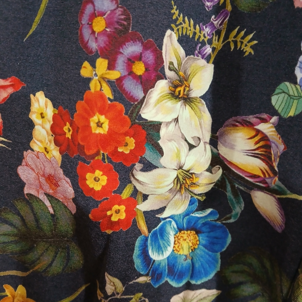 Johnny Was Felix Joggers Pants Navy Floral Celestial Out seam M - Picture 6 of 6